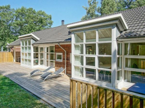 Quaint Holiday Home with Indoor Whirlpool at Hasle Bornholm, Hasle